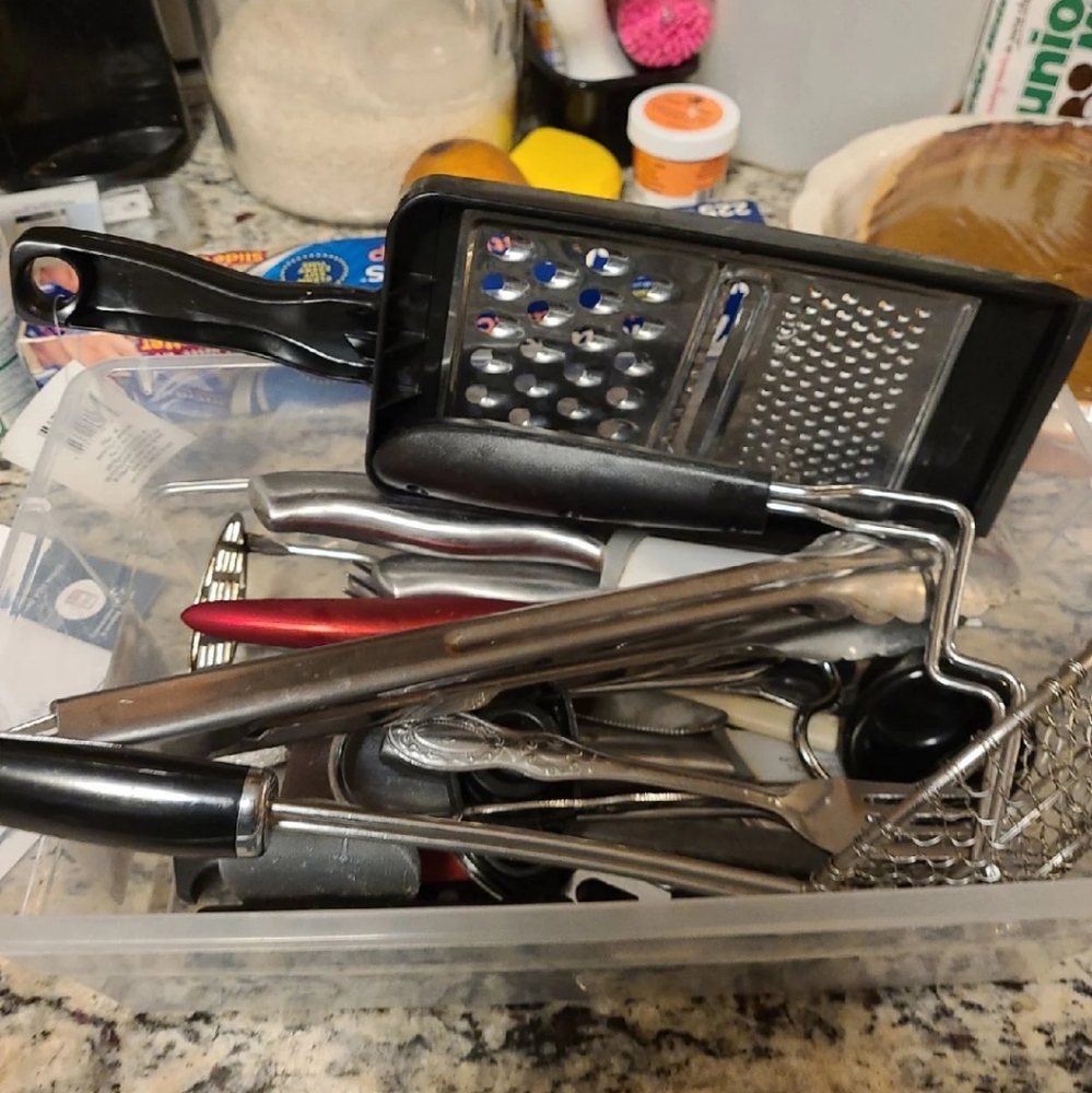 Misc kitchen items